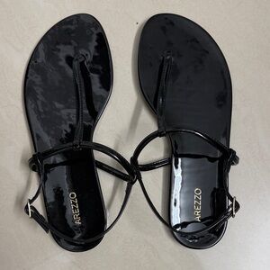 Arezzo Women's Black Patent Flat Sandals